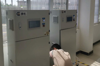 貫奧技術(shù)人員到駐馬店水廠安裝調(diào)試五參數(shù)在線水質(zhì)分析儀